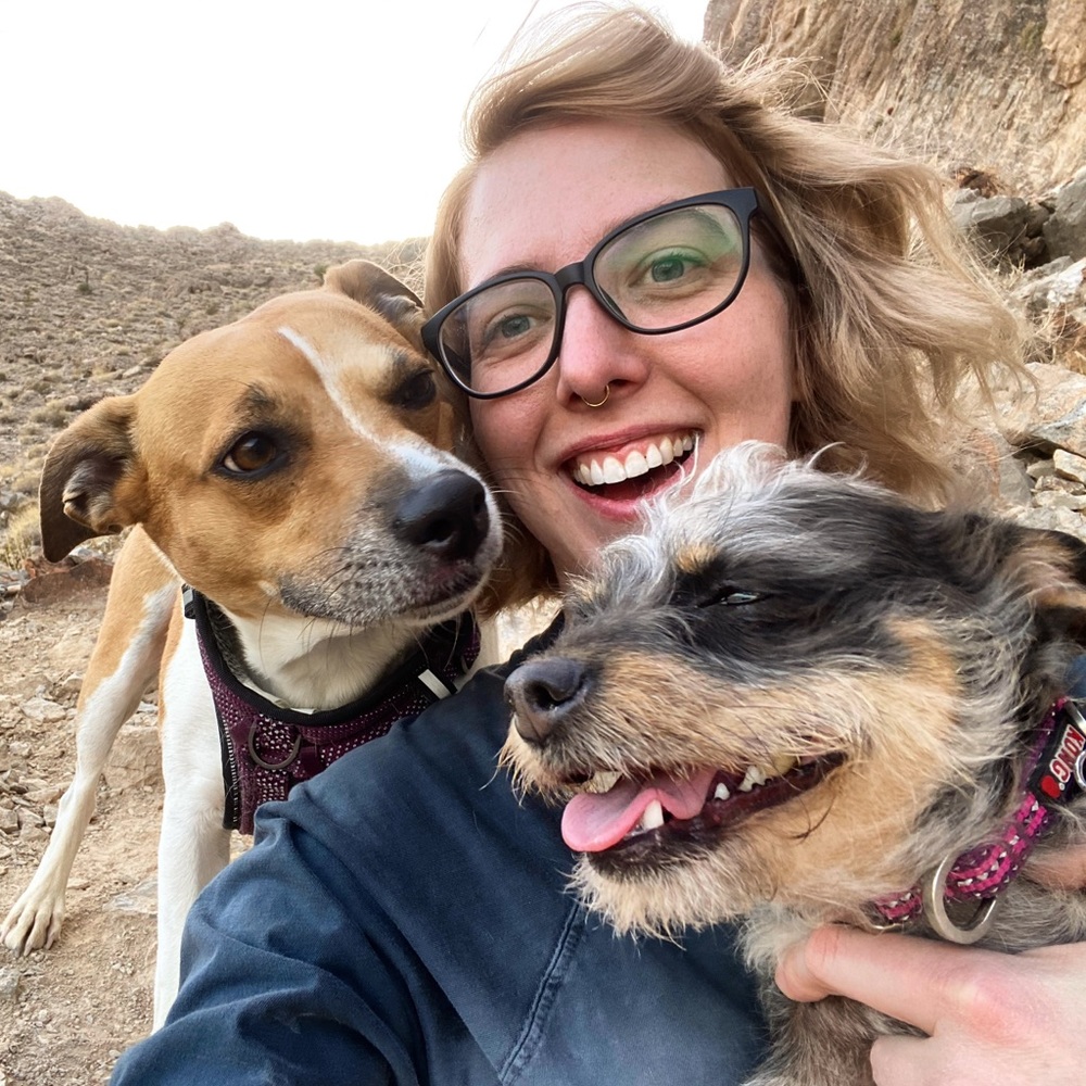 Meet your Posher, Dana